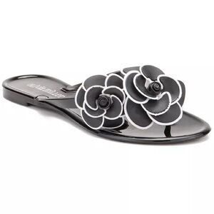Olivia Miller Spanish Point black patent floral jelly sandals flip flops- 7